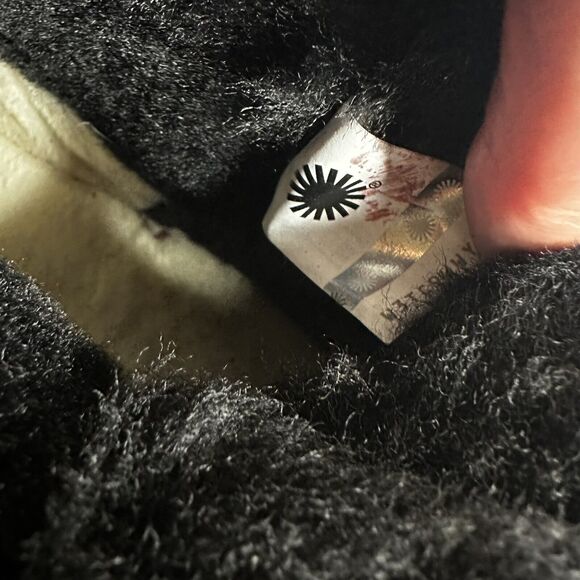 Ugg Syden Black Suede Sheepskin Boots 1120702 Women's 8.5 - Picture 9 of 12